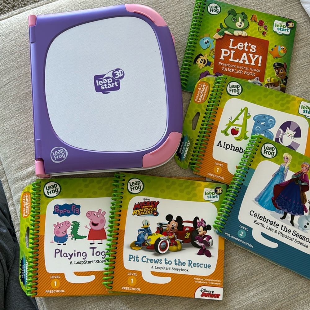 LeapFrog LeapStart 3D Interactive Learning System - Purple and Pink